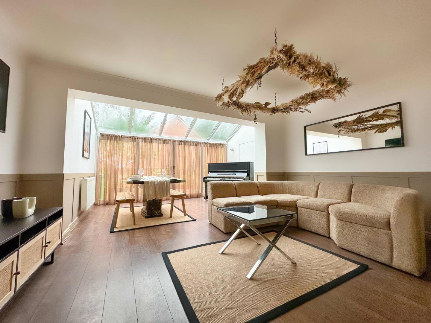 Scandinavian Haus For 8 Villa Manchester Exterior photo